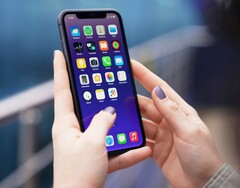 预计 2026 年所有主要智能手机制造商的销量都将下降。(图片来源：Jotform）