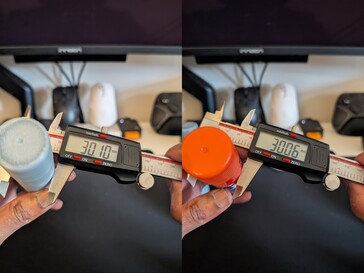 3D 打印胶棒（左）与原始胶棒（右）的直径对比