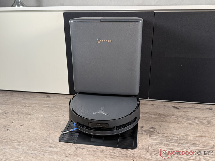 测试中的 Ecovacs Deebot T90 Pro Omni