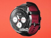 Moto Watch Ultra 采用防泼溅的不锈钢表壳。