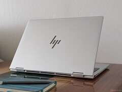 EliteBook 8 Flip G1i 13 是首批搭载 Arrow Lake-U Core Ultra 7 265U 的可转换笔记本电脑之一（图片来源：Notebookcheck）