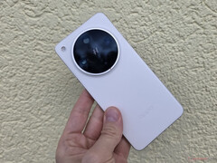OPPO 不太可能在 2026 年初之前更换 Find X8 Ultra（如图）。(图片来源：Notebookcheck）