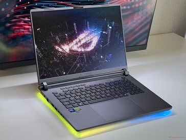 华丽的 RGB 灯光...