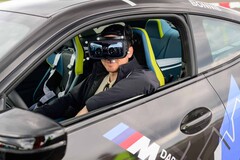 宝马 M 漂移 + M 混合现实技术可让驾驶者同时在现实和虚拟世界中漂移。(来源：宝马）