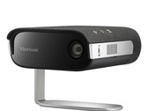 Viewsonic 推出配备 Harman Kardon 扬声器和移动电源功能的 M1X 和 M1S 便携式投影仪。(图片来源：Viewsonic）