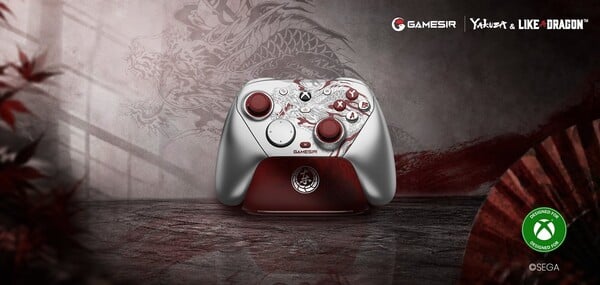 这款GameSir G7 Pro手柄的《如龙》| 特别版,或许是迄今为止外观最出众的一款。