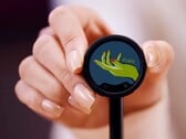 麦克风 Pro 可以通过电子墨水显示屏进行个性化定制。