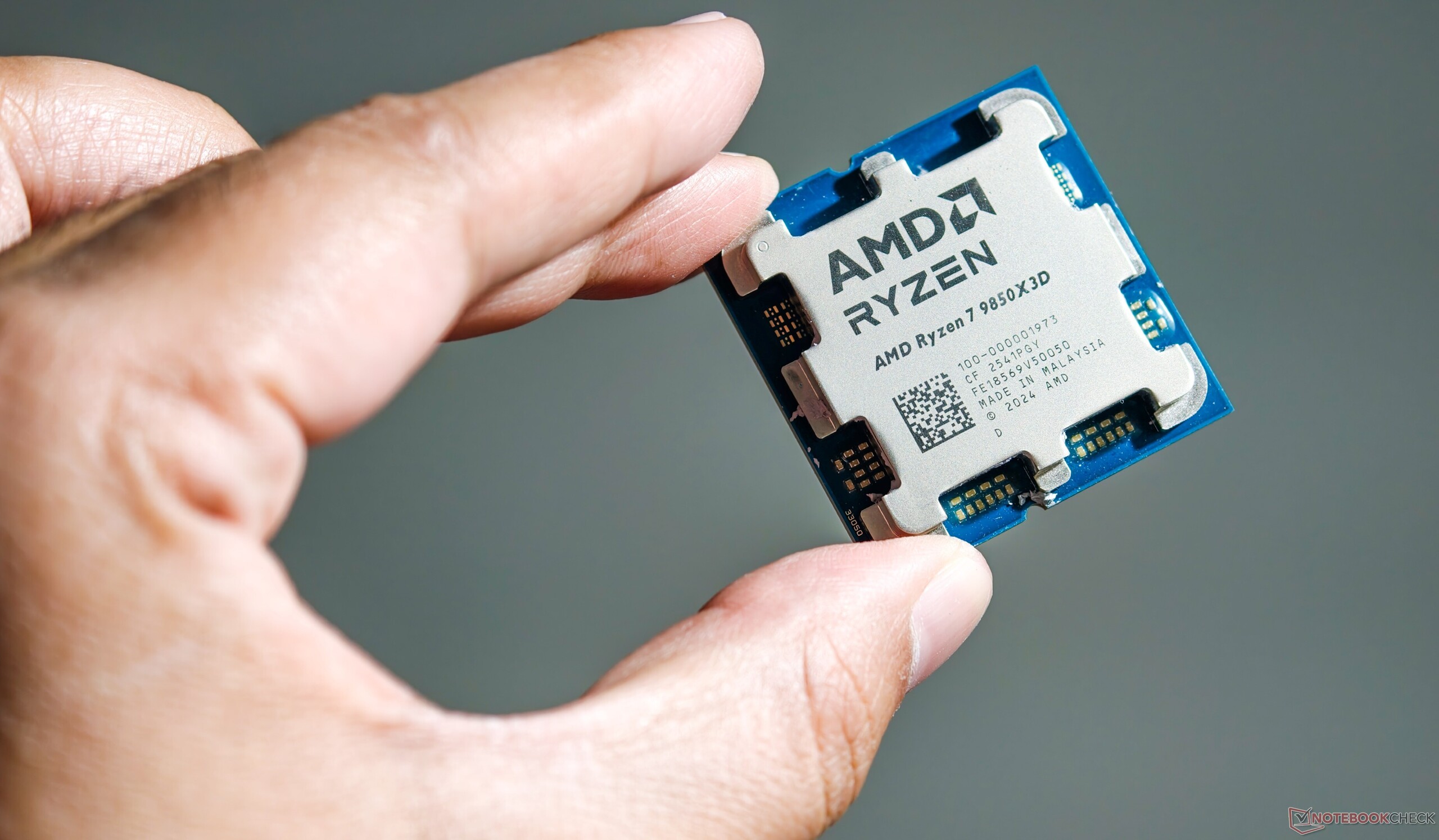 AMD Ryzen 7 9850X3D 评测