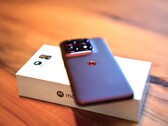 摩托罗拉 Edge 70 Pro 搭载了一款设计独特的处理器。但这并非全是好消息。