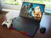 Aorus Master 18 游戏笔记本电脑评测：RTX 5090 带来的代价