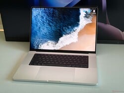 92.4% 评测评分:Apple MacBook Pro 16(2026,M5 Max SoC)