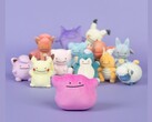 这款毛绒玩具售价 19.99 美元，已在英国和美国的 Pokemon Center 网站上推出并有售。(图片来源：口袋妖怪中心）