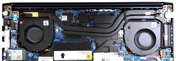 VivoBook Pro 16 采用双风扇双热管冷却系统