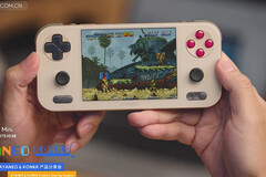 Ayaneo Pocket S Mini 的显示屏与 Pocket Air Mini 相似。(图片来源：Ayaneo）