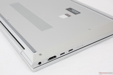 边缘、边角和重音都比旧版G5的设计更尖锐、更平整