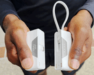 Nimble Sharepower 便携式充电宝的电池容量为 10,000mAh。