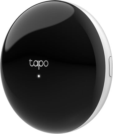 Tapo H110 红外遥控器和集线器。(图片来源：TP-Link）