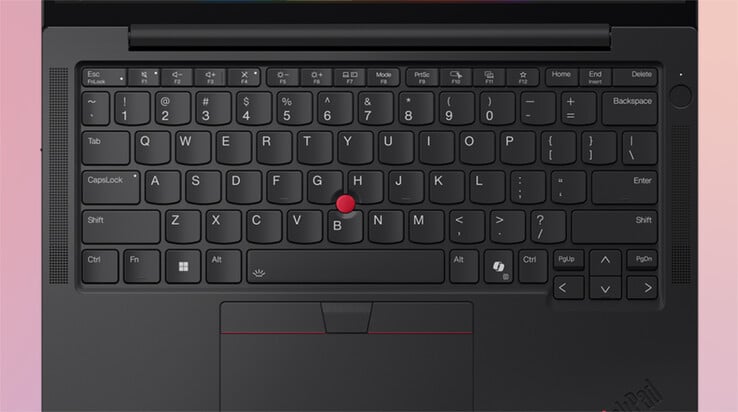 尽管体积小巧，ThinkPad X13 第7代 AMD 版仍配备了所有关键的 ThinkPad 输入设备。