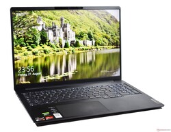 在审查中。联想IdeaPad 5 Pro 16ACH，提供的是