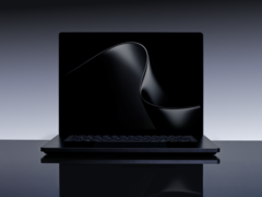 微软展示新款高端 Surface 笔记本电脑