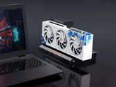 Peladn Link S-2 采用了与 Link S-1 相似的设计，但没有使用 Thunderbolt，而是使用了 OCuLink 端口（图片来源：Peladn - 已编辑）