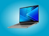 新款 TravelMate P4 仅重 1.19 公斤，配备 1800p 显示屏。
