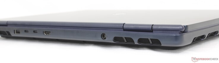 后部USB-A 3.2 Gen.1（5 Gbps）、1 个 USB-C Thunderbolt 4 w/ DisplayPort 2.1（40 Gbps）、1 个 USB-C 3.2 Gen.2 w/ DisplayPort + Power Delivery（10 Gbps）、HDMI 2.1、交流适配器
