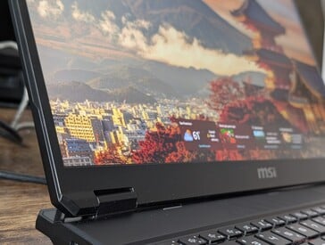 无边缘到边缘玻璃或触摸屏选项