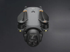 Mavic 4 Pro 将是一年多来发布的首款 Mavic 无人机。(图片来源：DroneXL - 已编辑）