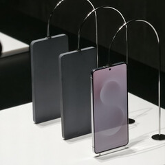 Galaxy S25 Edge 颜色版本首次亮相（图片来源：@r3dash on X）