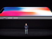 iPhone 19 Pro 将迎来自 iPhone X 以来最重大的重新设计。（图片来源：Apple)