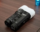 Acebeam M1 2.0 随附一个漫射帽。