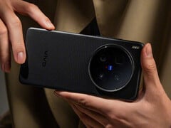 vivo 预计将在 X200 Ultra 诞辰前一个月对其进行更新换代（图片来源：vivo）