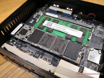 主要的M.2 2280 SATA III插槽。该模型不配备NVMe SSD。