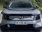 DS 7 E-Tense：这款全新豪华纯电动车（BEV）的纯电续航里程最高可达460英里，并配备345 hp的全轮驱动系统