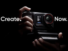 Insta360 Ace Pro 2 与新手柄配件的连接照片。(图片来源：Insta360）