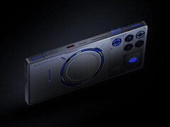 在基准测试过程中，发现 RedMagic 11 Pro 系列会自动切换到 