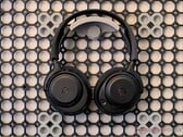 SteelSeries Arctis Nova Pro Omni 评测：或许是终极游戏耳机