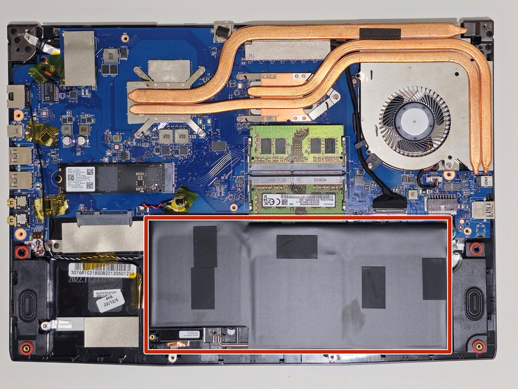 微星 GF63 12VE 主板（图片来源：iFixit）