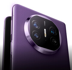 华为 Mate X5 目前在中国独家销售。(图片来源：华为）