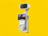 Insta360 Luna Ultra 的可拆卸遥控器上装有 OLED 屏幕。