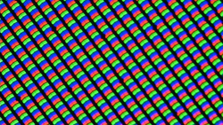 LC 显示器采用经典的 RGB 子像素矩阵，由一个红色、一个蓝色和一个绿色发光二极管组成。