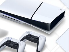 展示的 PS5 控制台配有两个控制器(图片来源:索尼互动娱乐,有编辑)