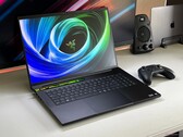 速度极快但相对安静的游戏玩家 - Razer Blade 18 2025 RTX 5090 笔记本电脑评测