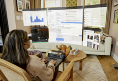 Spacetop增强现实笔记本电脑。(来源:Sightful)