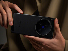 vivo X200 Ultra 在中国的起价约为 890 美元（图片来源：vivo - 已编辑）