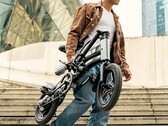 LC2：据说可折叠电动自行车非常便于携带。(图片来源：Jimove）