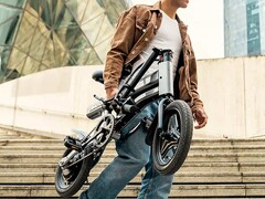 LC2：据说可折叠电动自行车非常便于携带。(图片来源：Jimove）