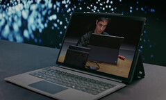 MINISFORUM 将推出配备可拆卸键盘和活动手写笔的 V3。(图片来源:MINISFORUM)