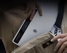 RedMagic Gaming Tablet 3 Pro 是一款配备 OLED 屏幕的小巧平板电脑。(图片来源：RedMagic）